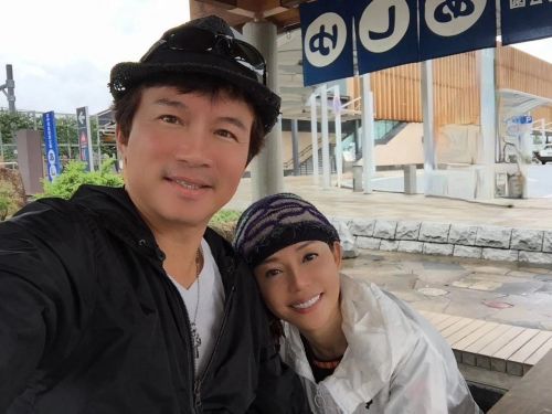 ▲孫鵬（左）曾參加同學會玩太久，狄鶯一度負氣離家。（圖／狄鶯臉書）