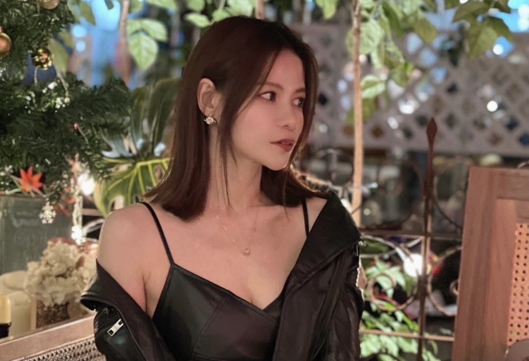 ▲女星蘿莉塔今天在臉書自曝在文具店驚遇老外打手槍。翻攝蘿莉塔臉書