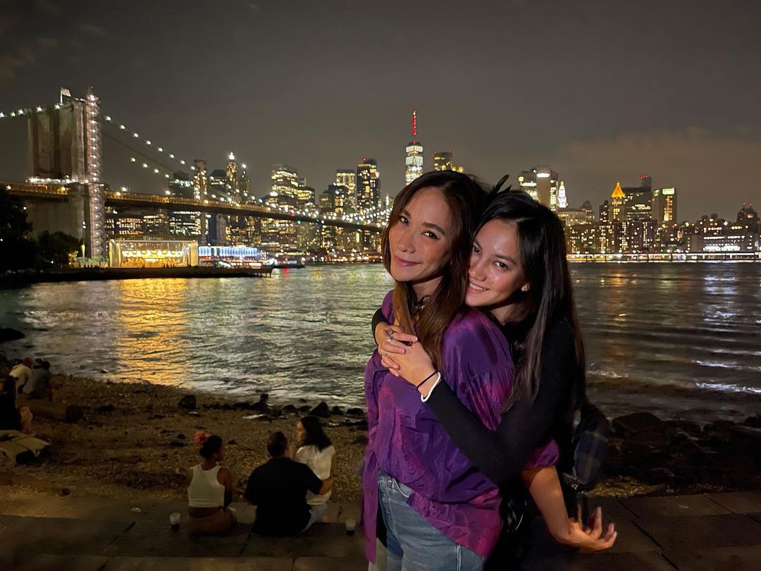 ▲Ploy宣布出櫃，認愛小17歲女友。（圖／Ploy Chermarn IG）