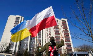 ▲圖為波蘭與烏克蘭國旗。（圖／美聯社）