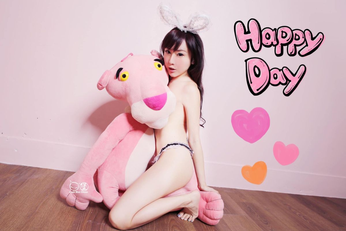 ▲T妹被邀請拍公益寫真照，因價碼太低氣炸！（圖／翻攝T妹FB）