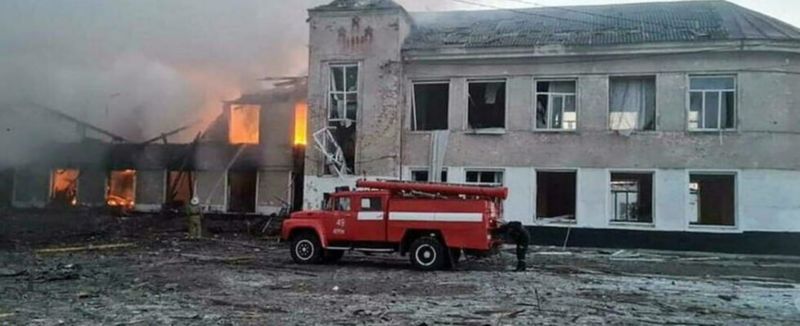 俄砲擊烏東城鎮釀21死　美官員稱俄已射逾千枚飛彈
