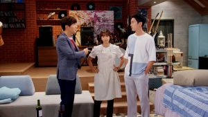 ▲崔成宰(中)與元基俊(右)為沈宜英爭風吃醋。(圖/東森) ▲崔成宰(中)與元基俊(右)為沈宜英爭風吃醋。(圖/東森)