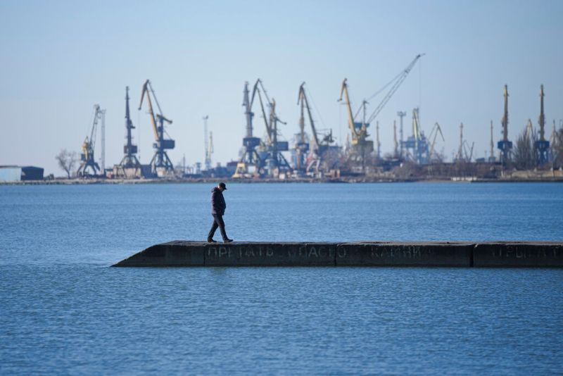 ▲俄羅斯部隊正加強控制亞速海（Sea of Azov）主要港口馬立波（Mariupol）周圍地區。（圖／美聯社／達志影像）