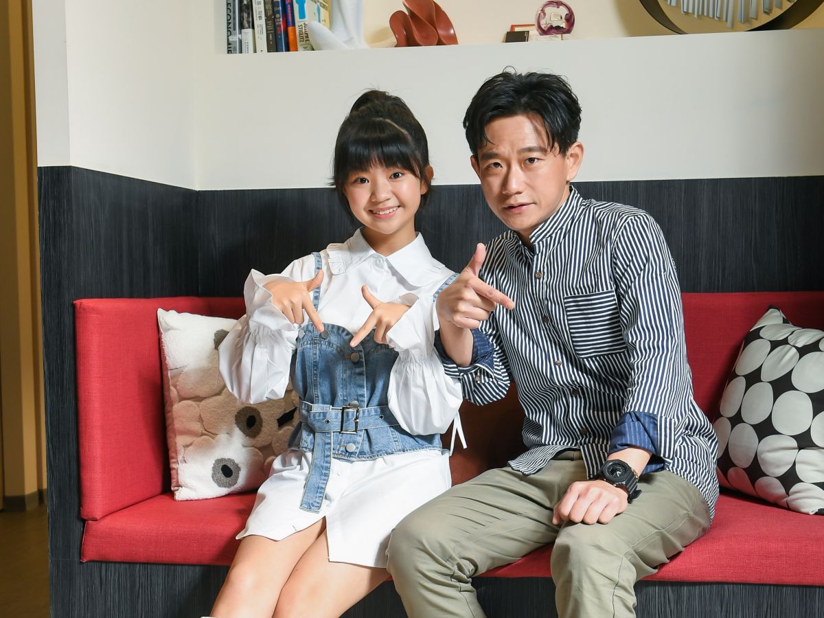 ▲陳家逵（右）與吳以涵自《俗女養成記》後再合體拍恐怖片《頭七》。（圖／皮諾丘電影提供）