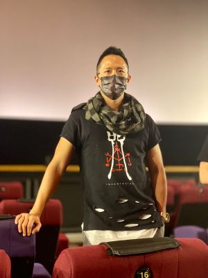 ▲《咒》男主角高英軒跑完第一場映後活動,發現觀眾看完都嚇傻沒離開,是以前跑映後沒有看過的現象。(圖/牽猴子) ▲《咒》男主角高英軒跑完第一場映後活動,發現觀眾看完都嚇傻沒離開,是以前跑映後沒有看過的現象。(圖/牽猴子)