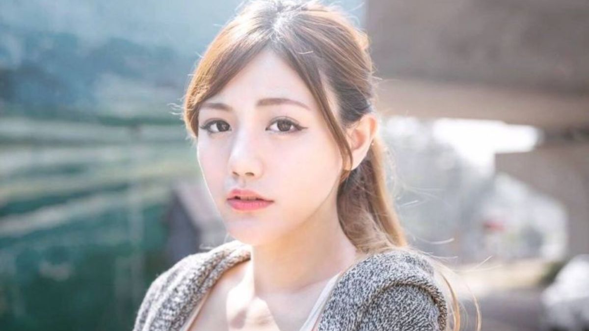 ▲「世新校花」陳葳分享福利照。（圖／陳葳臉書）