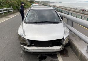 ▲菲籍自行車選手遭高速撞亡，駕駛竟「棄車逃逸」，最終酒駕落網。（圖／翻攝畫面）