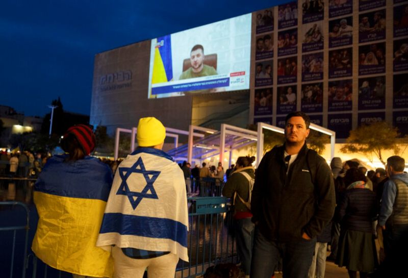 ▲烏克蘭總統澤倫斯基向以色列國會發表演說，呼籲以國做出改變，展現對烏國的堅定支持。（圖／美聯社／達志影像）