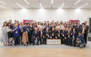 ▲施文森桃李滿天下，過去的學生都遠道而來與他敘舊。（圖／品牌提供）