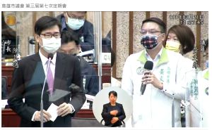 ▲民進黨團幹事長黃文益指出，市府迎來台積電及默克大廠投資，約5千億元投資案帶來多類型就業機會，經濟榮景可期。(圖／高市議會提供)