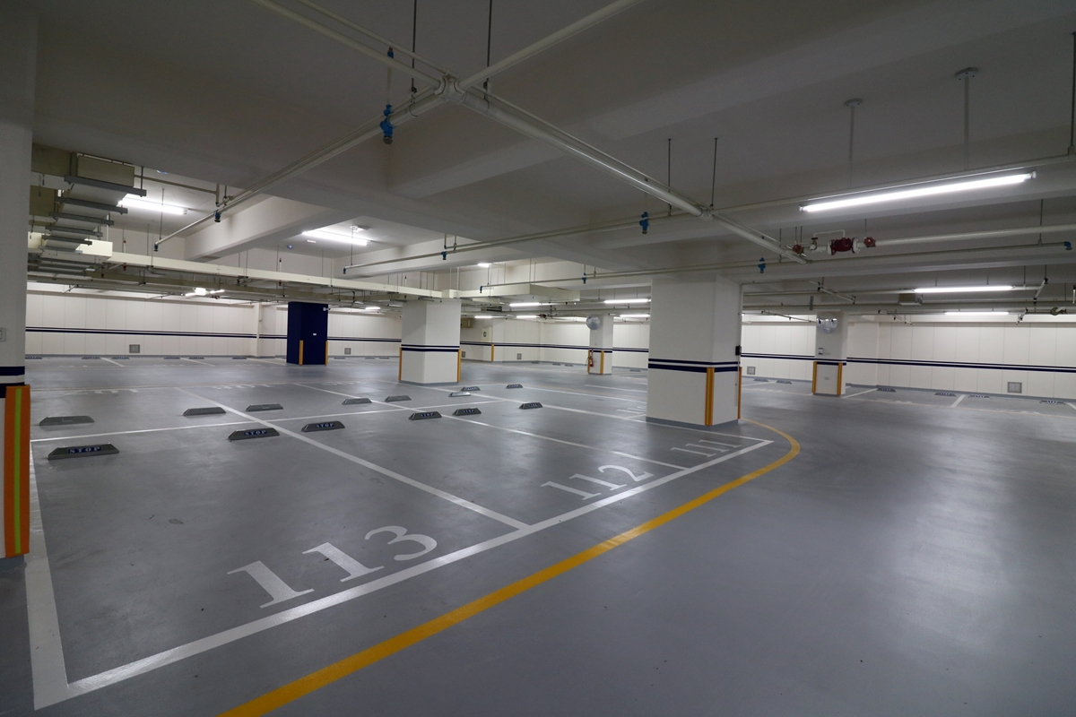 ▲國內車位價格動輒上百萬元，買房若再加上車位，總價相當驚人。《591實價登錄》統計國內六都加上新竹縣市「平面車位」價格，結果房價最高的台北市計算下來反而最划算。（圖／《591實價登錄》提供）