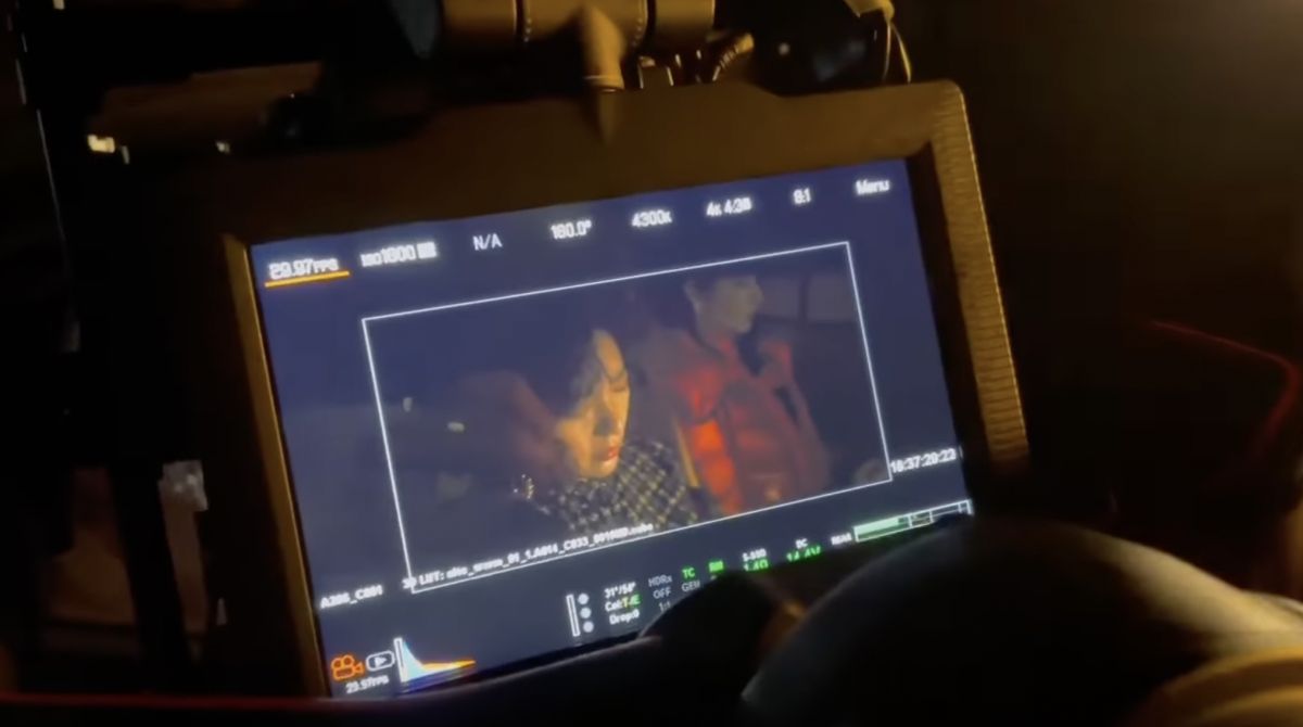 ▲《華燈初上》第三季上線後，各相關議題都備受關注，飾演「花子」的劉品言也分享拍攝花絮，帶大家了解「行車畫面」如何拍攝。（圖／翻攝自劉品言臉書）