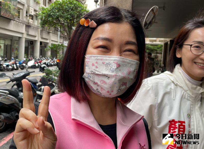 ▲尋求六連霸的新北市議員何淑峰，今日也完成初選的登記。（圖／記者陳志仁攝，2022.03.22）
