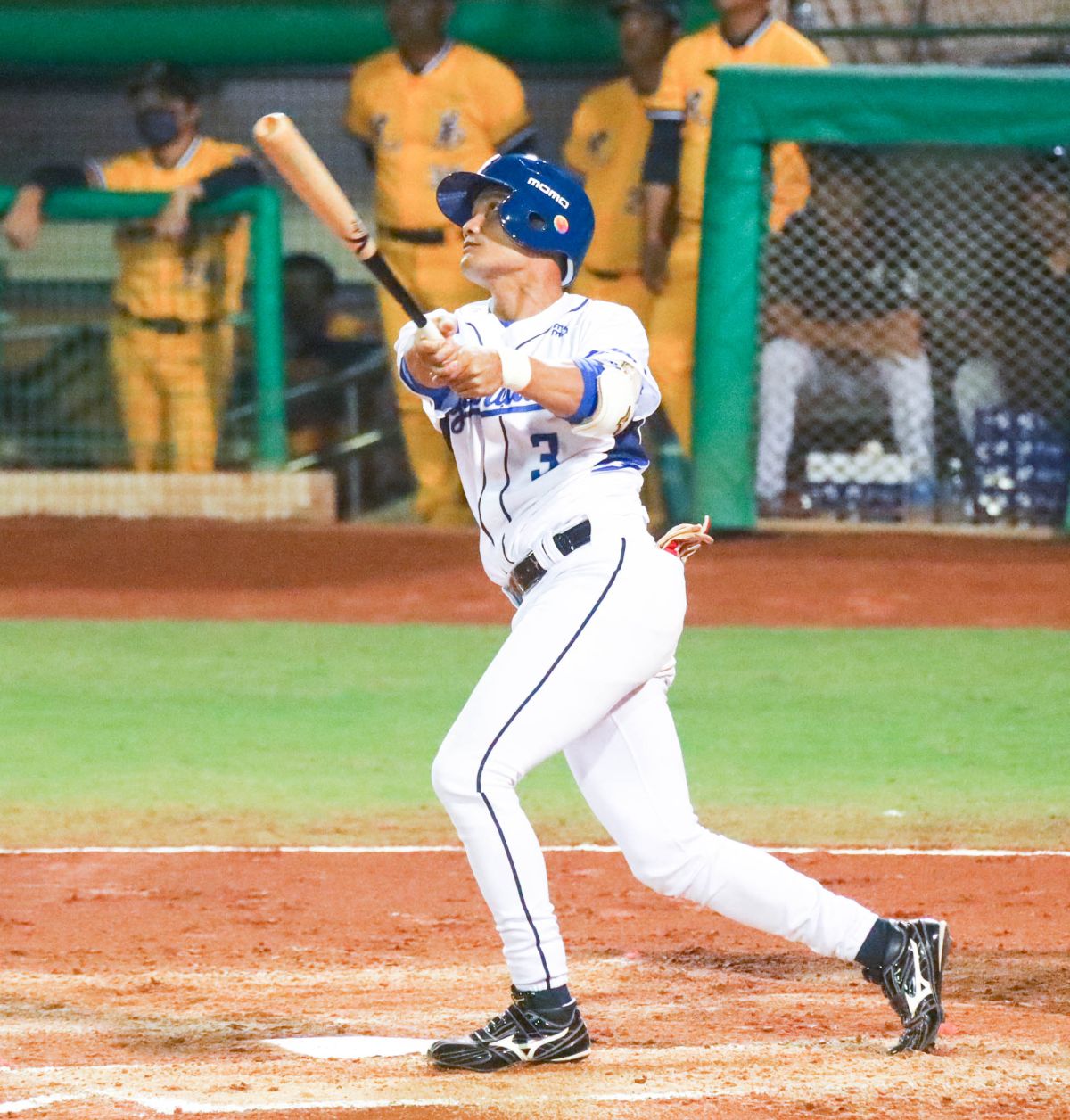 中職／富邦王勝偉驚天3分砲 一棒打倒兄弟 運動 NOWnews今日新聞