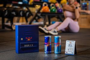 ▲Red Bull 推出21天健身挑戰，挑戰前五名將可獲得6個月Red Bull冰箱（含每月2箱共288罐的Red Bull能量飲料）進駐你家，以及6個月的健身工廠會籍（市值共NT$26,520）