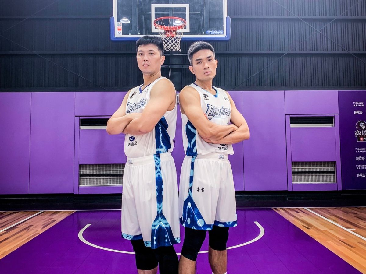 ▲攻城獅球團首創「球員專屬圖騰」球衣，主題日出賽球衣上衣領、腰線與球褲側邊的圖騰。（圖／新竹攻城獅提供）