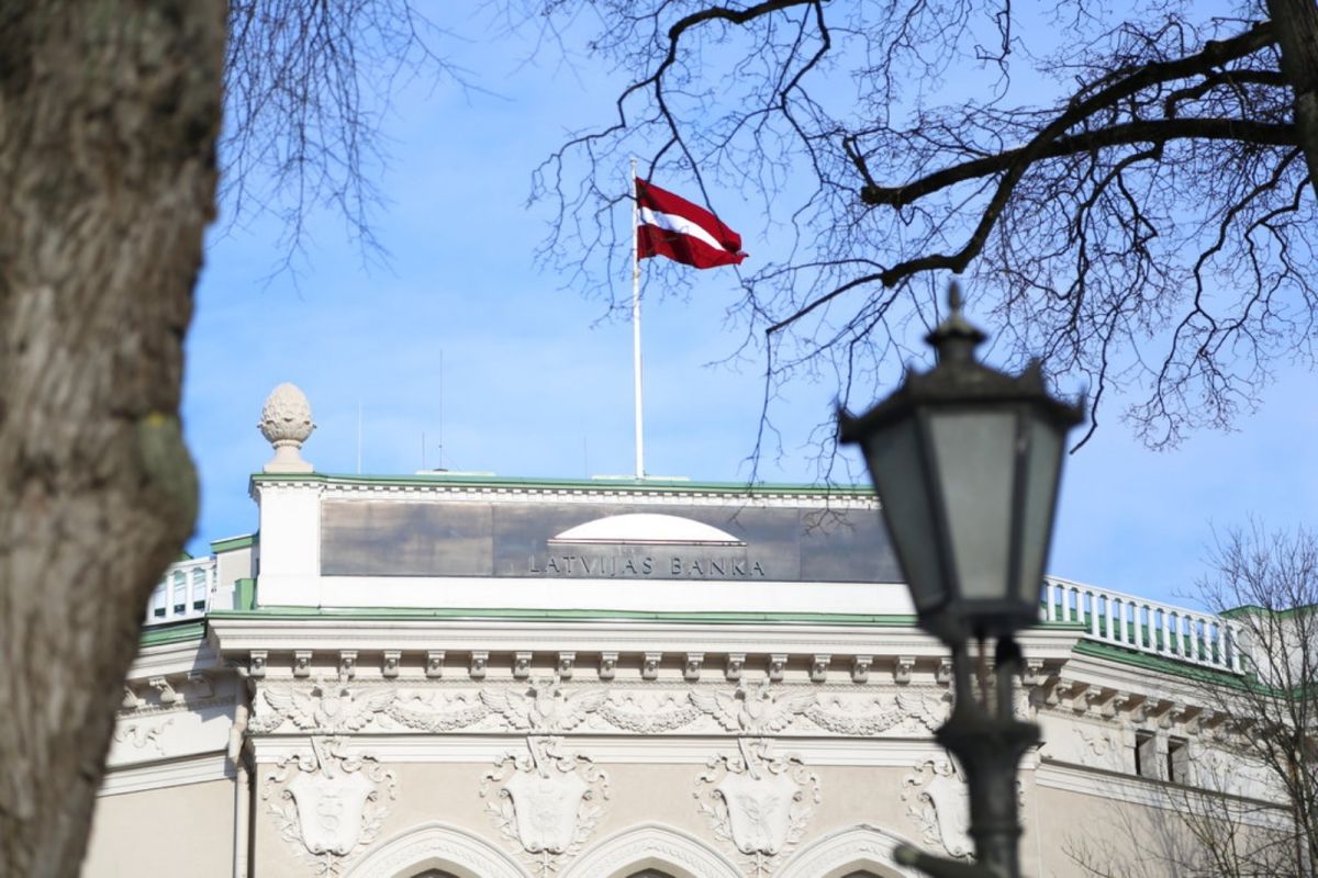 ▲拉脫維亞做出最新努力，以說服北大西洋公約組織（NATO）增加波羅的海地區駐軍。圖為拉脫維亞國旗。（圖／美聯社／達志影像）