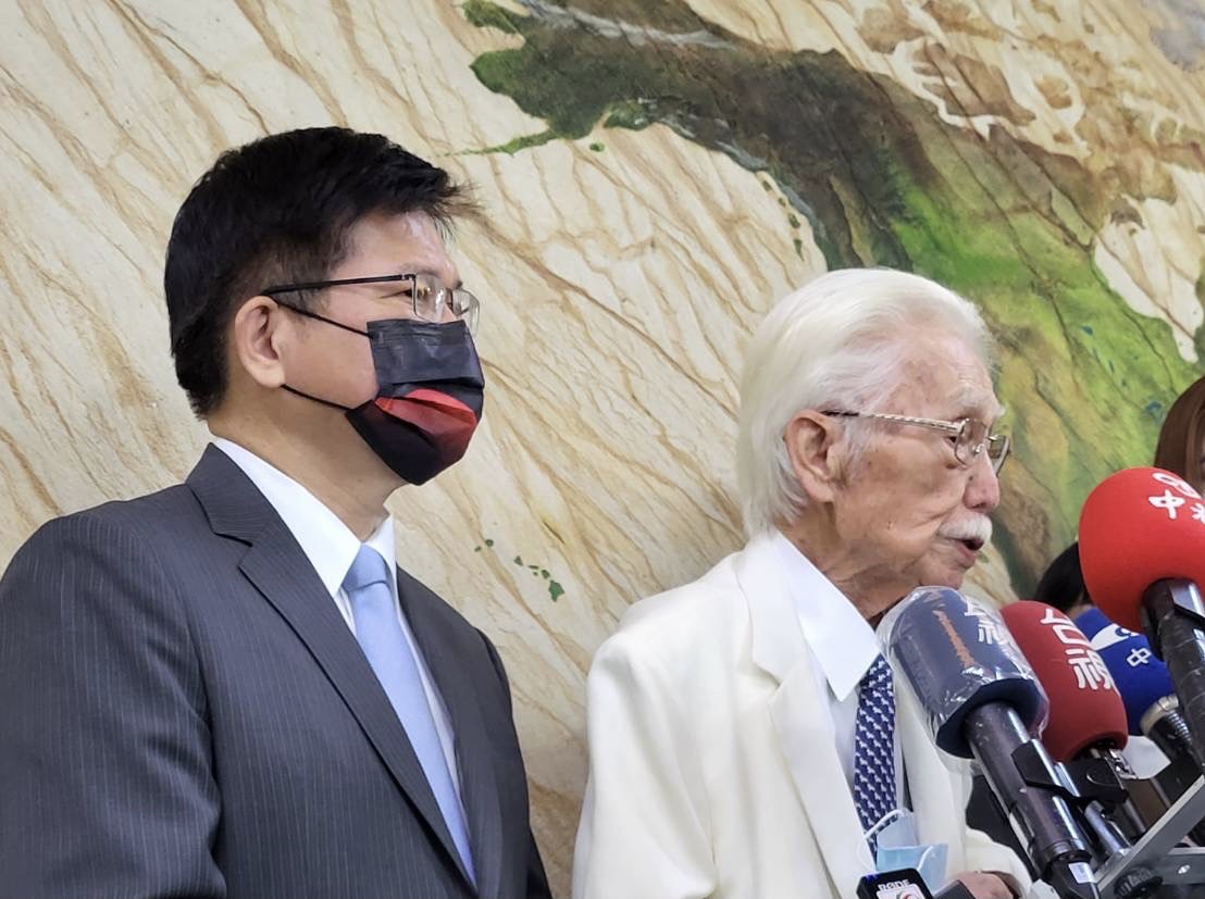 ▲辜寬敏與林佳龍接受媒體聯訪，談及年底選舉相關議題。（圖／林佳龍辦公室提供）