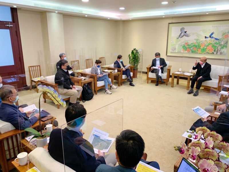 防疫情擴大!政院:特種行業人員、顧客需打第3劑疫苗