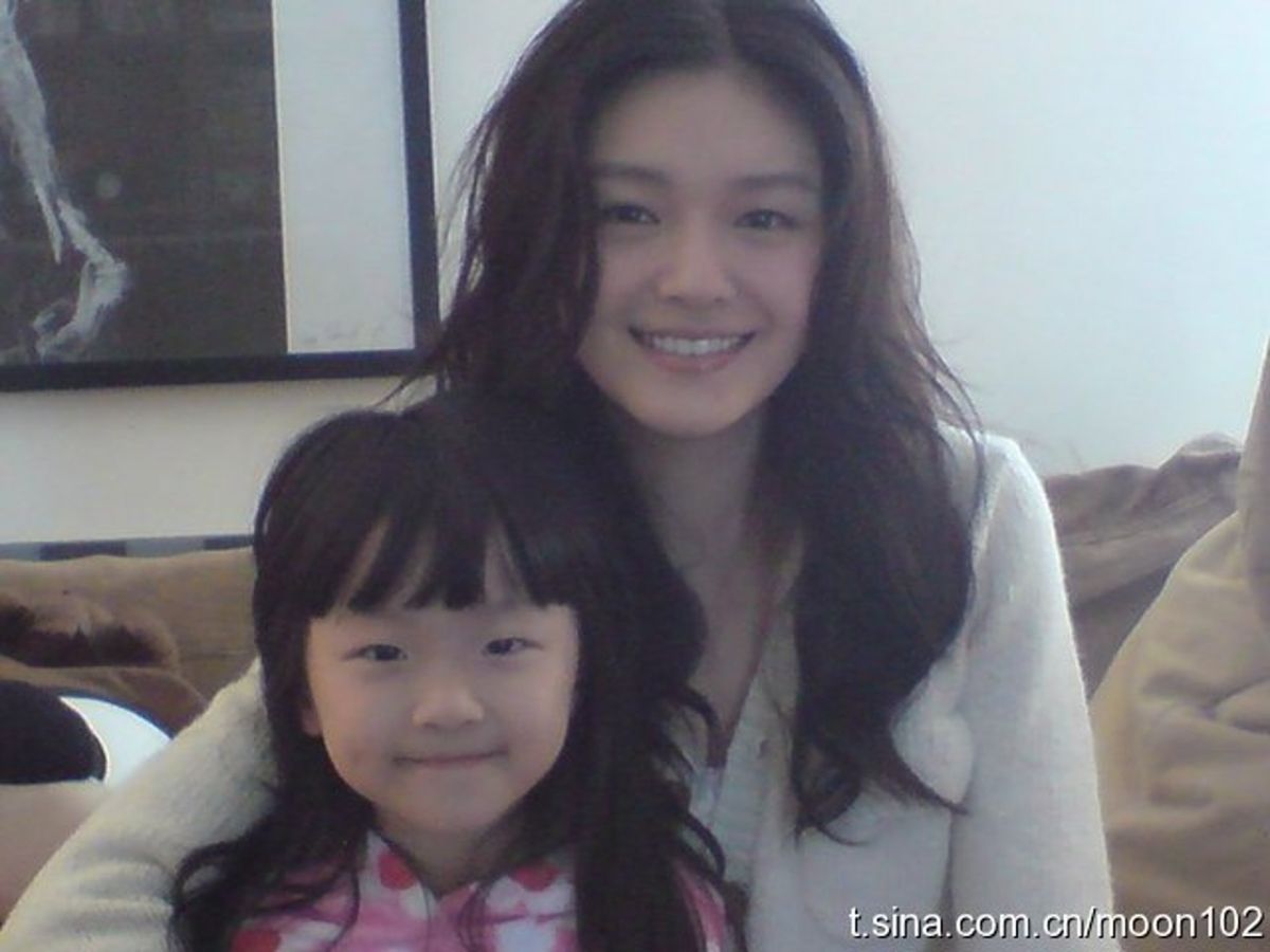 ▲陳詩慧（左）小時候演過大S女兒。（圖／翻攝微博）