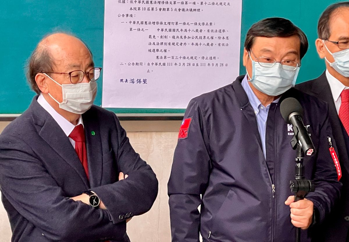 ▲立法院通過18歲公民權後今（28）日正式公告，不過國、民兩黨為了公民複決是否綁年底大選吵不停。（圖／記者王敏旭攝，2022.03.28）