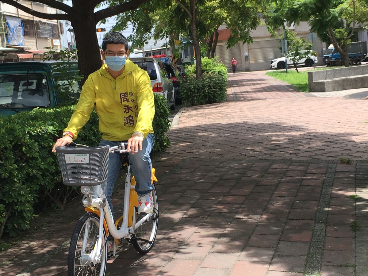 ▲中市政府宣布YouBike 2.0 設站達到1000站，議員周永鴻指出，在原縣區站點數，落後於原市區。(圖／周永鴻提供2022.3. 29)