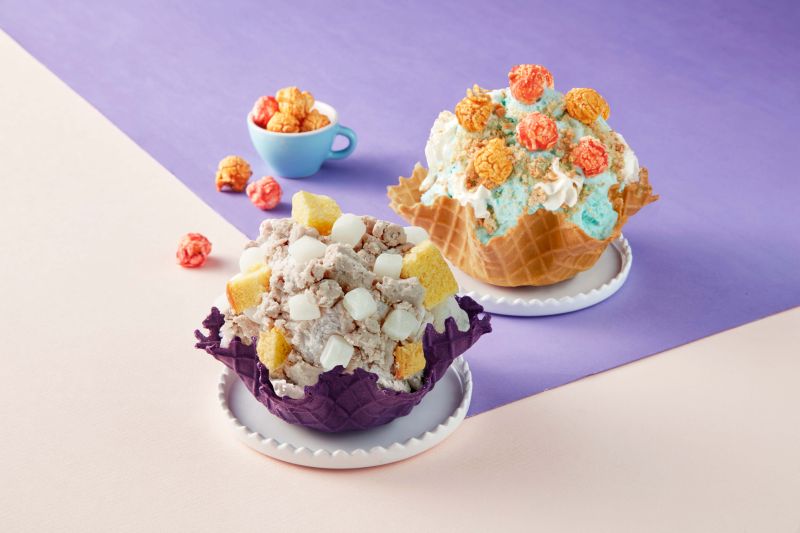 ▲慶祝酷聖石冰淇淋15周年，直營門市4月8日起推出「芋來芋愛你」、「棉花糖心樂園」2款新品。（圖／COLD STONE提供）