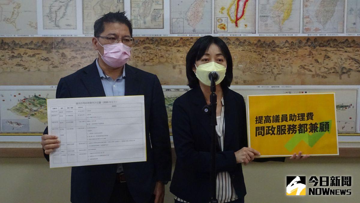 ▲時力提案公布議員助理名冊防詐領助理費弊端，呼籲朝野共同支持。（圖／記者呂炯昌攝，2022.03.30）