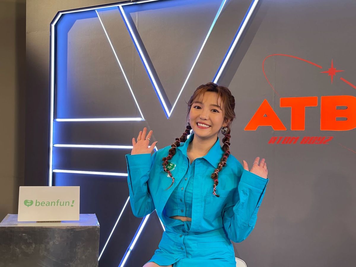 ▲何美化身《原子少年》暖心導師，被男孩一舉動嚇到。（圖／猿聲提供）