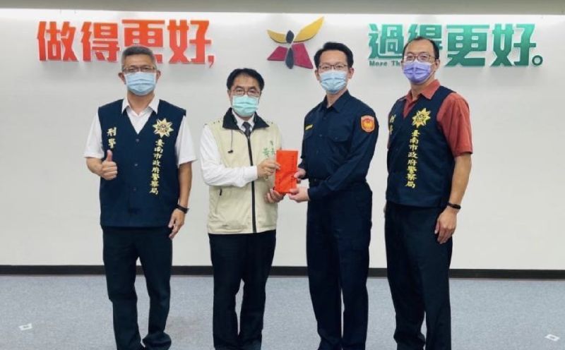 台南市長嘉許移民署、警方　跨海破獲人蛇非法集團
