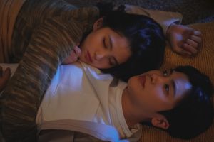 ▲劇中,韓韶禧跟朴炯植有不少肢體接觸。(圖/Disney+) ▲劇中,韓韶禧跟朴炯植有不少肢體接觸。(圖/Disney+)