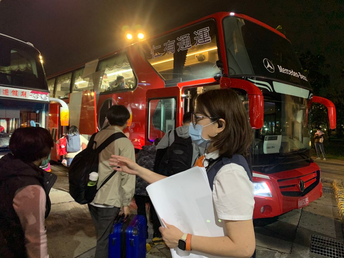 ▲高鐵公司宣布，旅客若搭乘台南至左營區間接駁車者，仍可於一年內辦理退票。（圖／台灣高鐵提供）