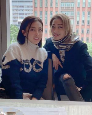 甘比、鄭秀文 ▲甘比(左)和天后鄭秀文情同姊妹。翻攝甘比IG