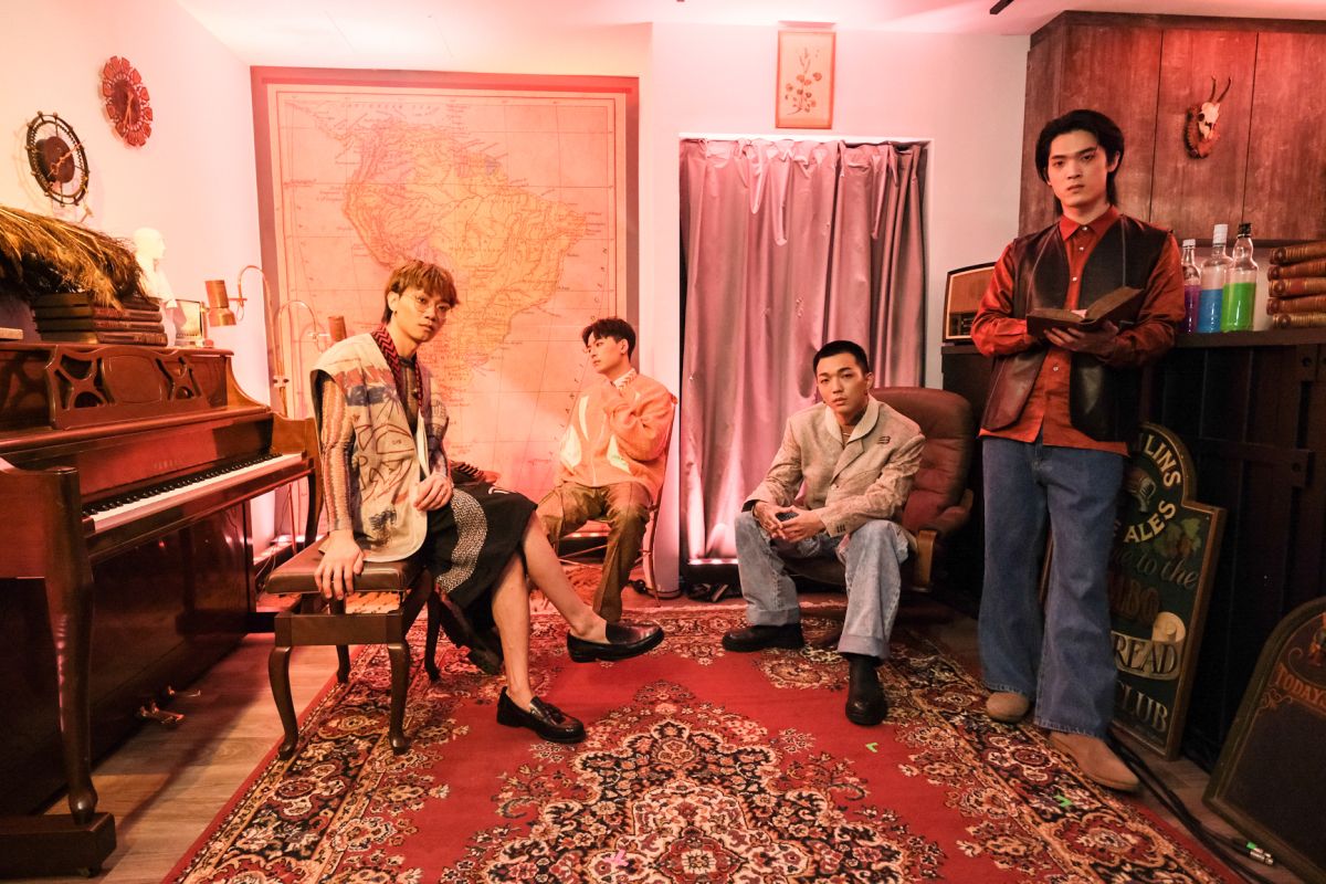 ▲傻子與白痴線上演唱會開放歌迷提問，其中一題是「誰最適合拍BL劇？」（圖／相信音樂提供）