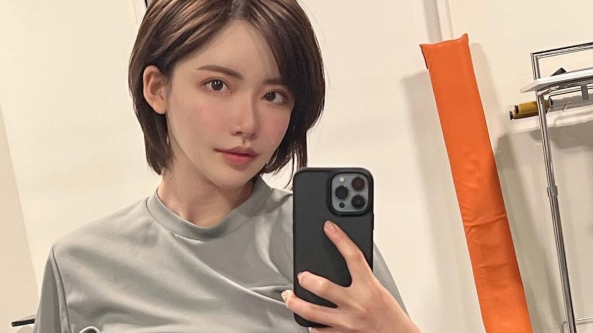 ▲AV女優深田詠美身材再進化，小蠻腰和腹肌線條成亮點，喜獲健身成果。（圖／翻攝深田詠美IG）