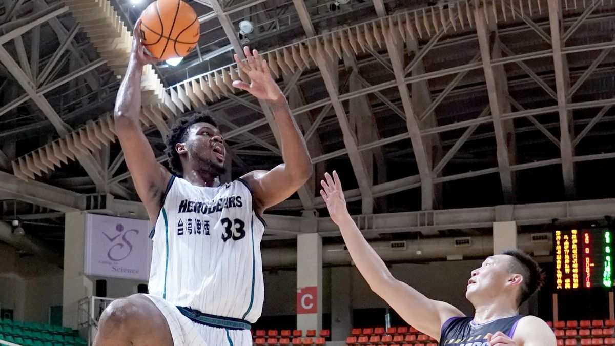 ▲台啤英熊士東攻下本場最高分。（圖／T1提供)