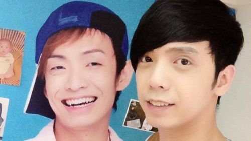 ▲小炳（右）發文追思哥哥大炳。（圖／余俊賢臉書）