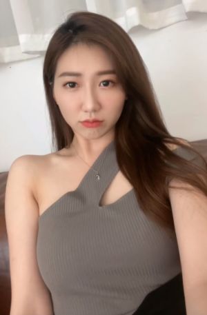 ▲▼游涵君被形容是林志玲、波多野結衣混合體。(圖/游游Mita IG) ▲▼游涵君被形容是林志玲、波多野結衣混合體。(圖/游游Mita IG)