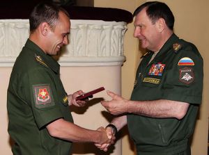 ▲奧莫爾別科夫2014年曾受俄國防副部長授予傑出勳章。（圖／East2west news）
