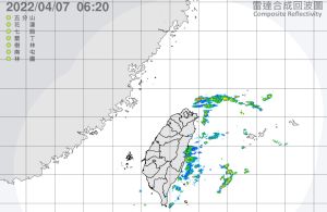 ▲中央氣象局表示，今日東北季風稍增強，台灣東北部、東部地區及基隆北海岸有短暫雨。（圖／中央氣象局）