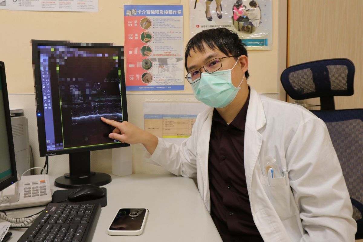 ▲醫師提醒家長，若是家中五歲以下的孩童持續發燒三日以上，建議要帶到醫院檢查。(圖／醫院提供2022.4. 7)