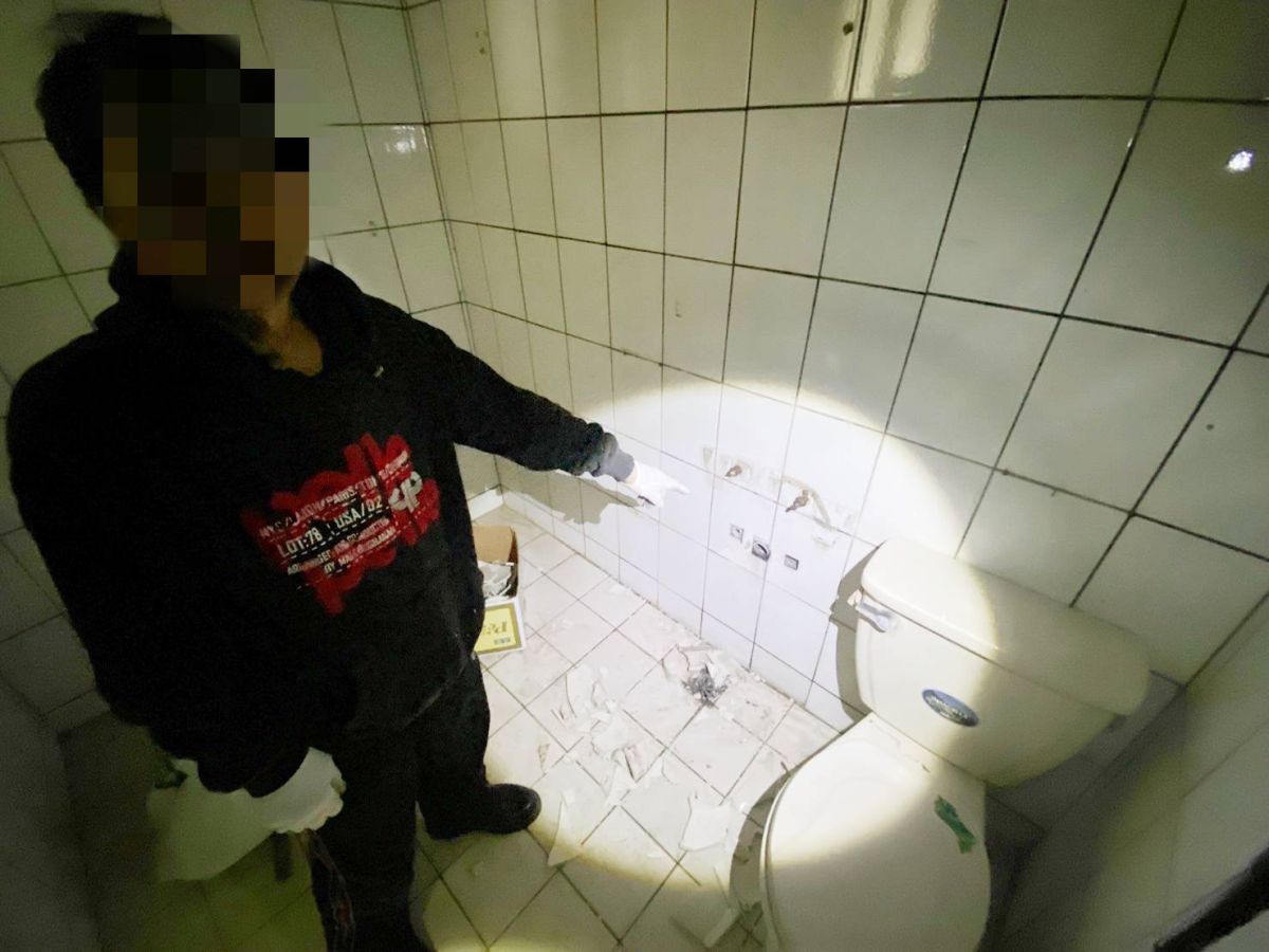 ▲竊賊潛入航空成搬遷戶中拆取水龍頭被捕。（圖／記者李春台翻攝）