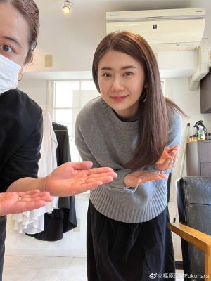福原愛曬出剪髮照。(圖/翻攝福原愛微博) ▲福原愛曬出剪髮照。(圖/翻攝福原愛微博)