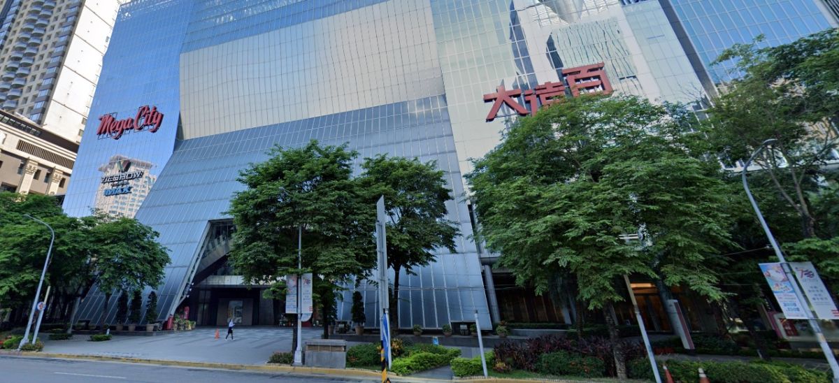 ▲板橋大遠百貨傳出確診足跡。（圖／翻攝自google地圖）