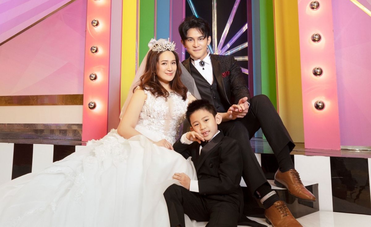 ▲羅美玲（左）和江振愷結婚7年，終於圓了穿婚紗的夢想。（圖／民視提供）