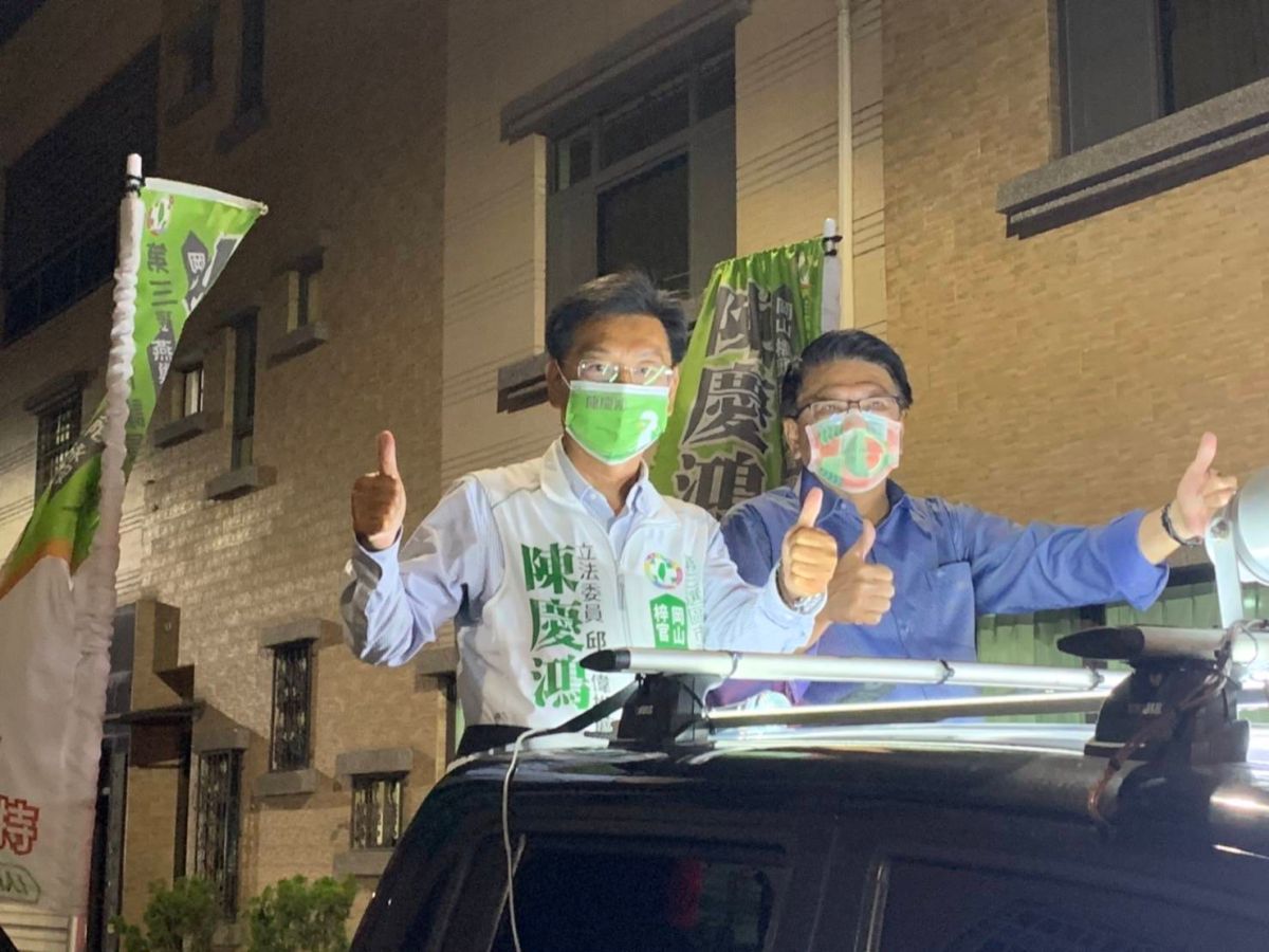 ▲屏東縣長潘孟安今天前往大岡山區為「邁盟」成員陳慶鴻掃街。(圖／邁向過半大聯盟提供)