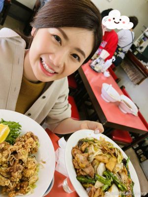 福原愛 ▲福原愛背後出現紅衣神祕男,被揣測是新男友。(圖/翻攝福原愛微博)