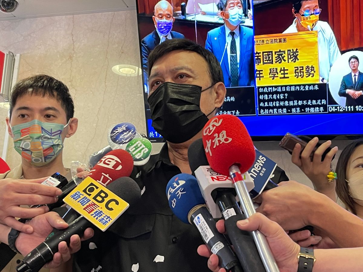 ▲余天受訪指出，有聽到其他黨員說，何博文開會時經常與執評委擺不平。（圖／記者王敏旭攝，2022.04.12）