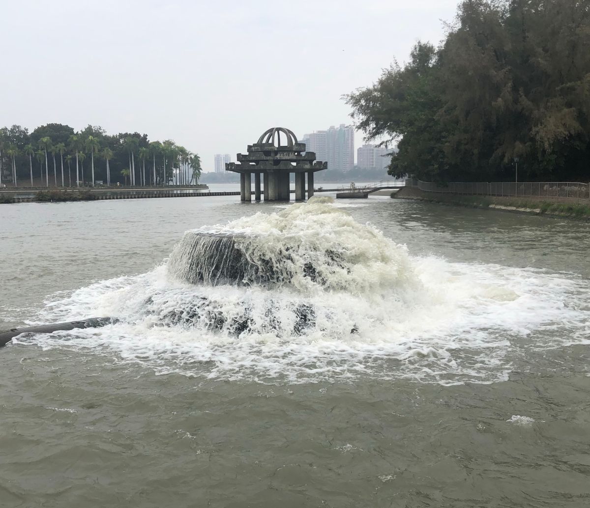 ▲高雄市鳳山等5區14日停水15小時，將影響20萬用戶用水。(圖／記者黃守作攝，2022.04.12) 